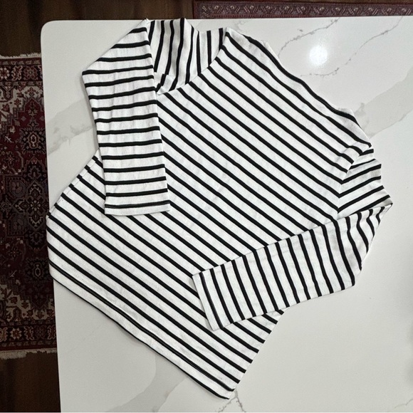 • Muji Striped Top • - Picture 2 of 3
